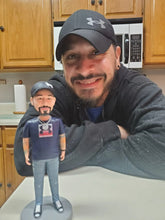 将图片加载到图库查看器,Custom Bobbleheads Fully Body Customizable 1 Person With Engraved Text