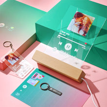 Load image into Gallery viewer, GIFTLAB 3 in 1 Spotify Gifts Set with Box Spotify Lamp Spotify Keychain Gifts for Her
